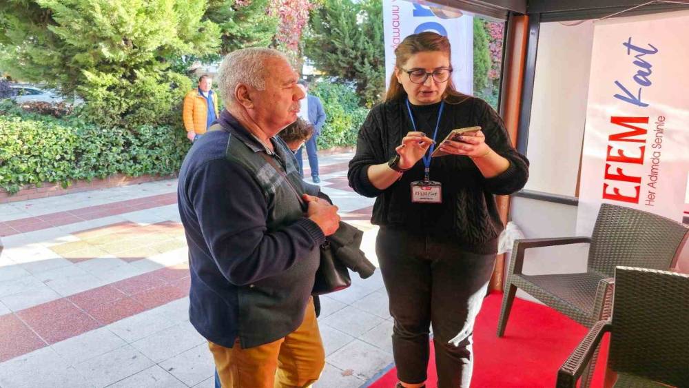 Efem Kart&rsquo;tan Efeler halkının b&uuml;t&ccedil;esine 10 milyon liralık destek
