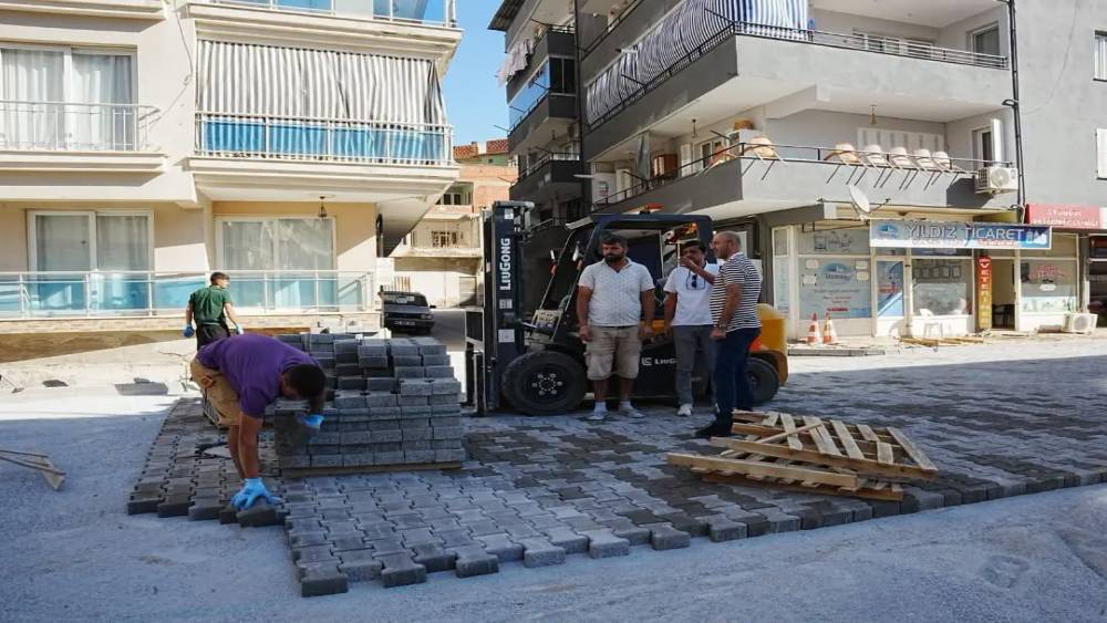 Germencik Park Mahallesi&rsquo;nde yollar yenileniyor
