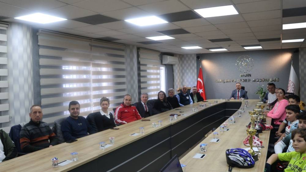 Aydın&rsquo;da bisiklet&ccedil;ilerin sorunları g&ouml;r&uuml;ş&uuml;ld&uuml;
