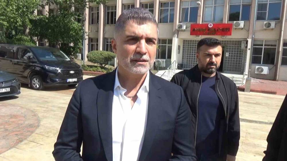Sanat&ccedil;ı &Ouml;zcan Deniz, kardeşlerinin hakaret davasında ifade verdi
