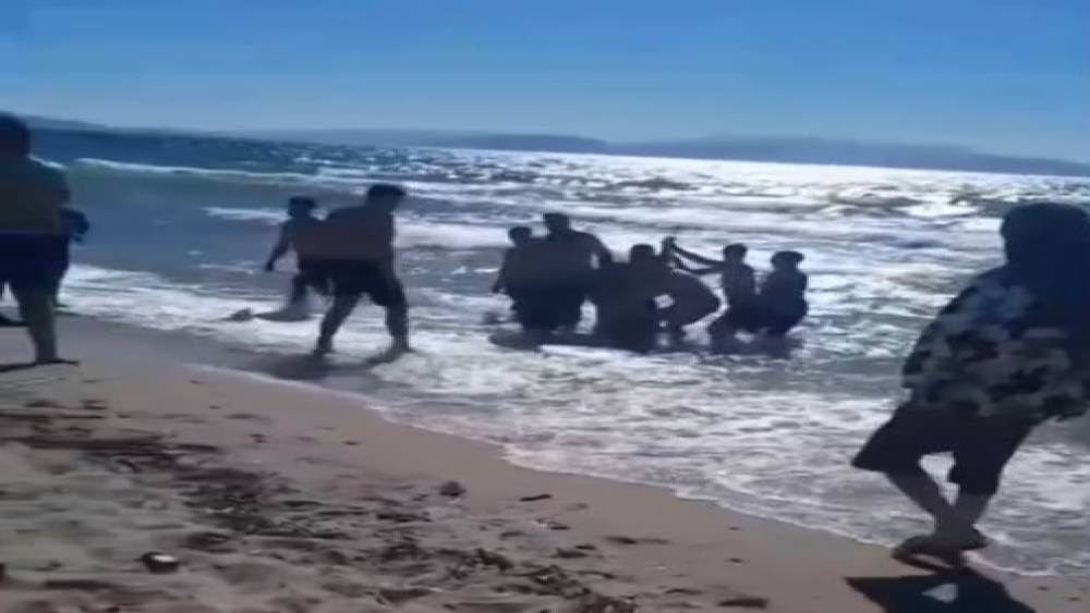 Kuşadası&rsquo;nda iki kişi boğulma tehlikesi ge&ccedil;irdi
