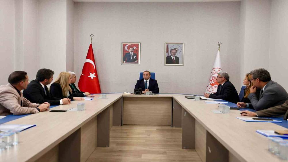 &Ccedil;ine&rsquo;de &ouml;ğrencilerin g&uuml;venliği i&ccedil;in tedbirler g&ouml;r&uuml;ş&uuml;ld&uuml;
