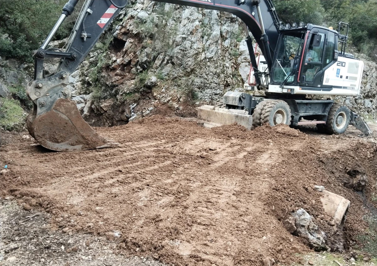 ARICILARIN YARDIMINA KUŞADASI BELEDİYESİ KOŞTU