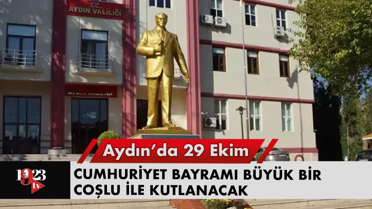 Aydın'da 29 Ekim Kutlamaları: Gökyüzünde Helikopter ve Uçak Şöleni