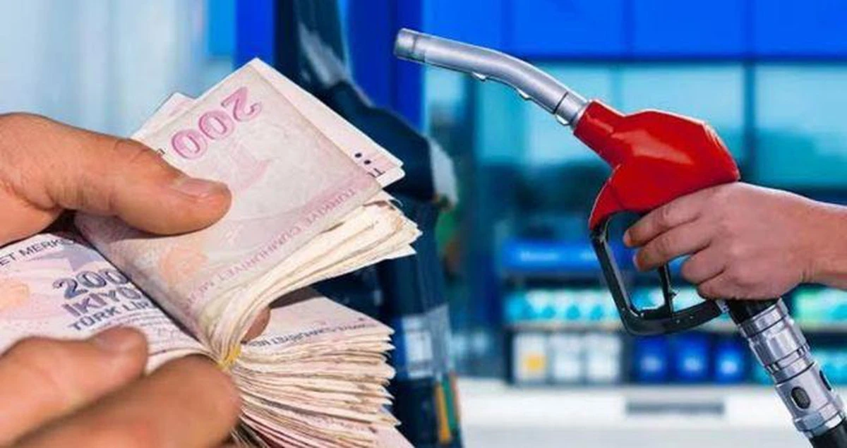 Aydın&rsquo;da motorin 102 liraya &ccedil;ıktı: Akaryakıtta &uuml;&ccedil; haneli d&ouml;nem