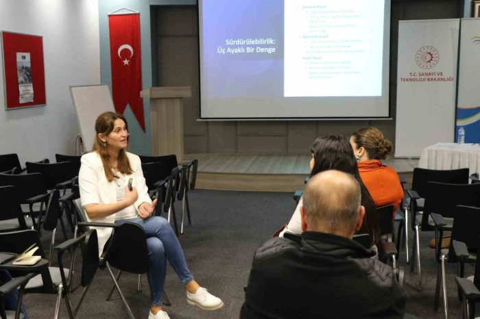 AYTO’dan iş dünyasına İletişim ve Markalaşma Eğitimi