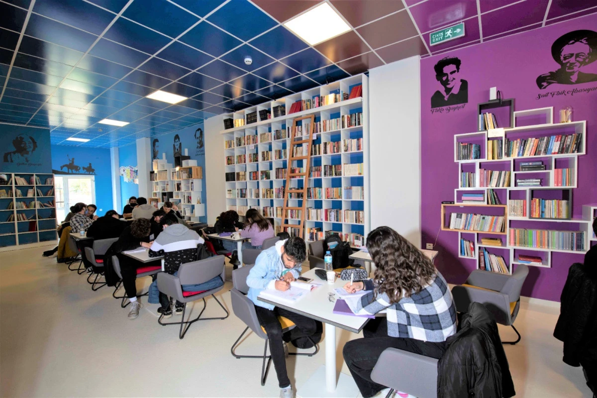 BAŞKAN ANIL YETİŞKİN&rsquo;İN EĞİTİM HAMLESİ AİLE EKONOMİSİNE  103 MİLYON TL KATKI SAĞLADI