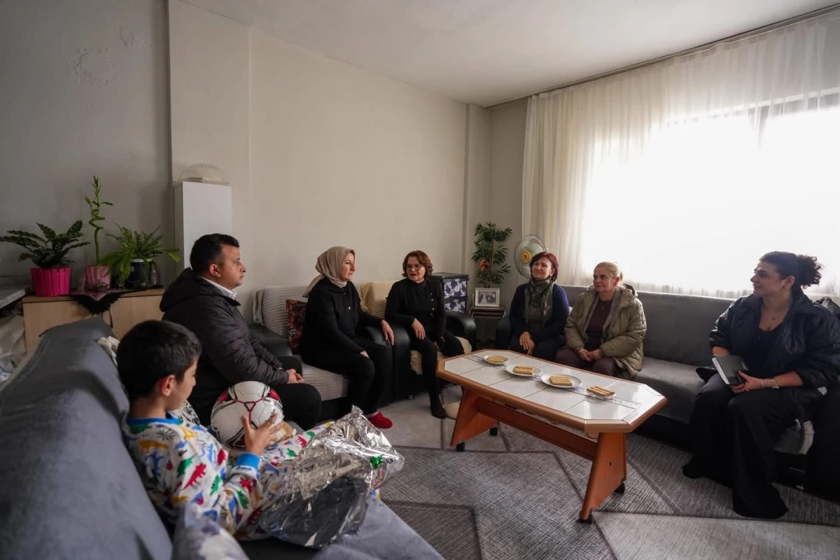 BAŞKAN HATİCE GEN&Ccedil;AY: BİRLİKTE G&Uuml;&Ccedil;L&Uuml;Y&Uuml;Z, DAYANIŞMAYLA YAN YANAYIZ