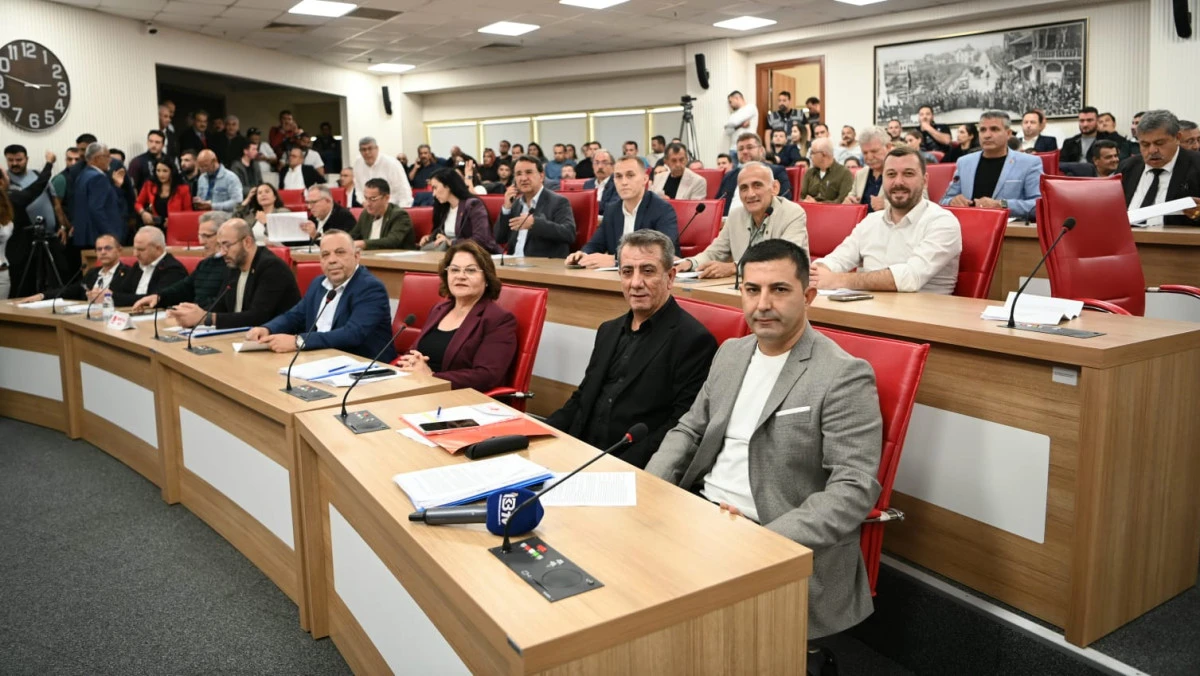 BAŞKAN ÖMER GÜNEL: “BÜYÜKŞEHİR’İN YÜKÜNÜ ALIYORUZ, ASLİ GÖREVLERİNE ODAKLANSIN”