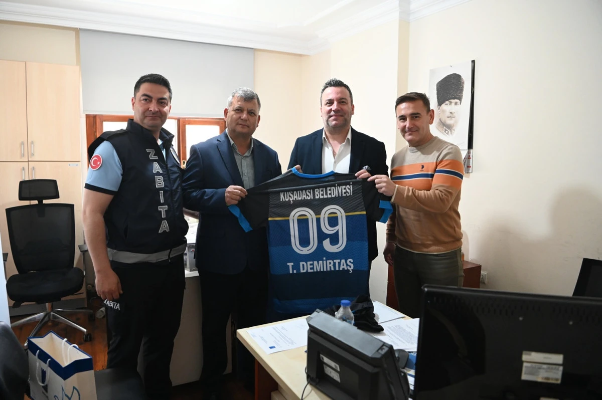BAŞKAN VEKİLİ TAHSİN DEMİRTAŞ&rsquo;TAN KUŞADASI BELEDİYESİ EK HİZMET BİNASINA ZİYARET