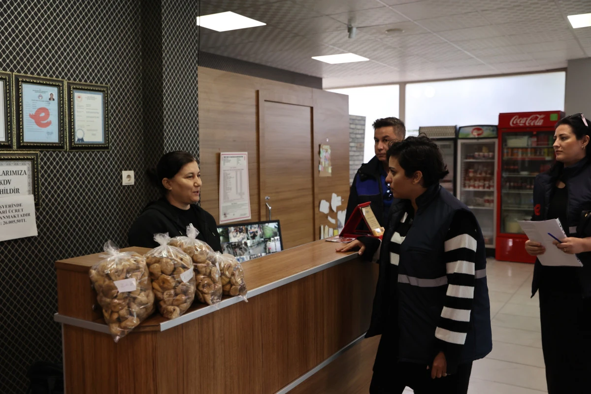 BAŞKAN YETİŞKİN'İN EFEM KART VE KENT DOSTU İŞLETMELER PROJESİNE YOĞUN İLGİ