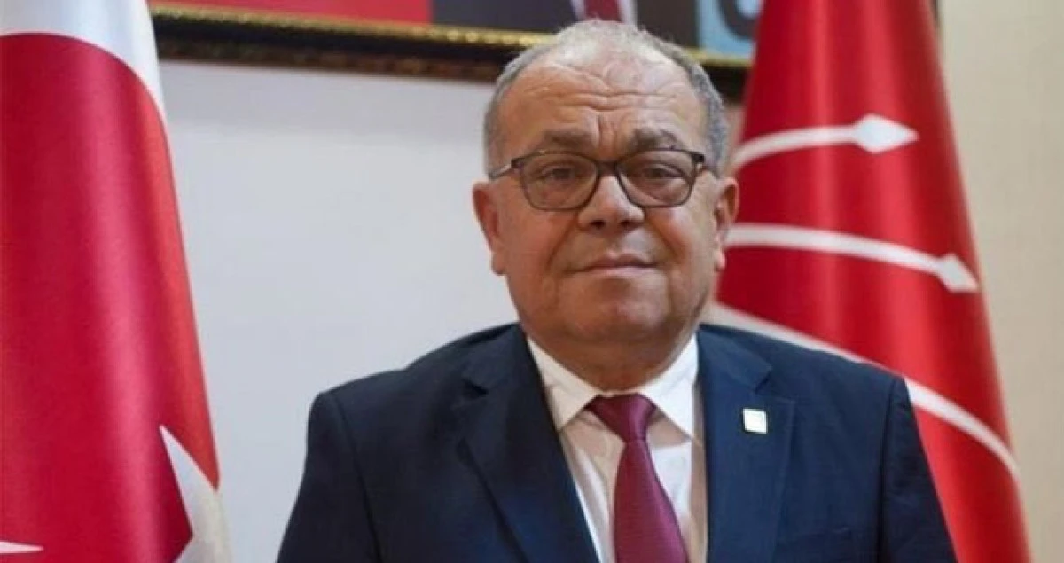 CHP Aydın İl Başkanı Saat&ccedil;ı'dan AKP Bayraklarına Sert Tepki: &ldquo;Kaldırılmazsa Kentin D&ouml;rt Bir Yanını CHP Bayraklarıyla Donatırız&rdquo;