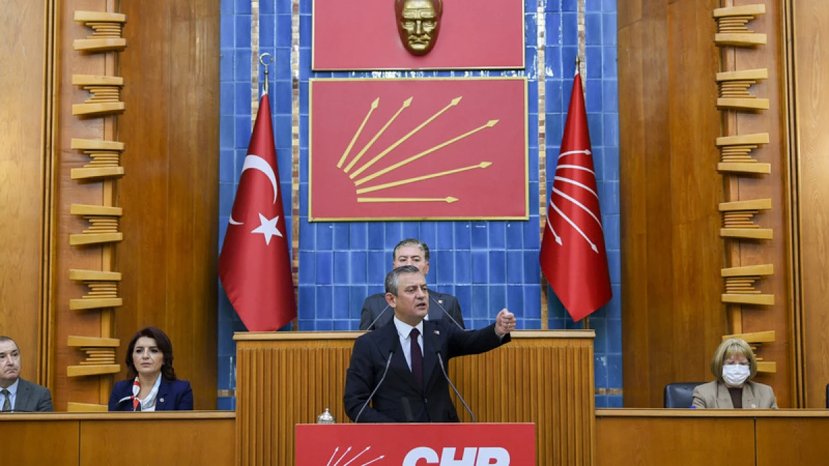 CHP Grup Toplantısını &Ouml;zg&uuml;r &Ouml;zel Yapacak: Program TBMM Takvimine İşlendi