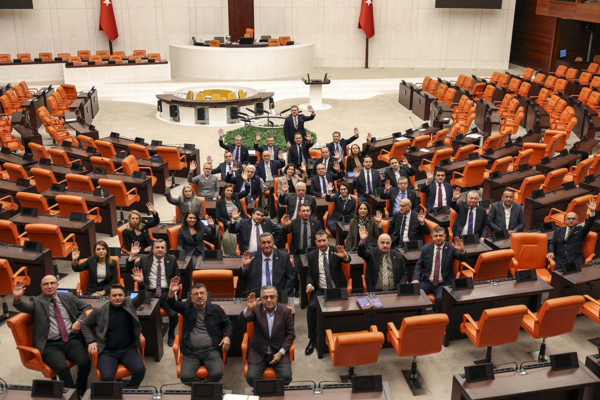 CHP&rsquo;Lİ EVRİM KARAKOZ TBMM&rsquo;DE EMEKLİLER İ&Ccedil;İN N&Ouml;BETTE