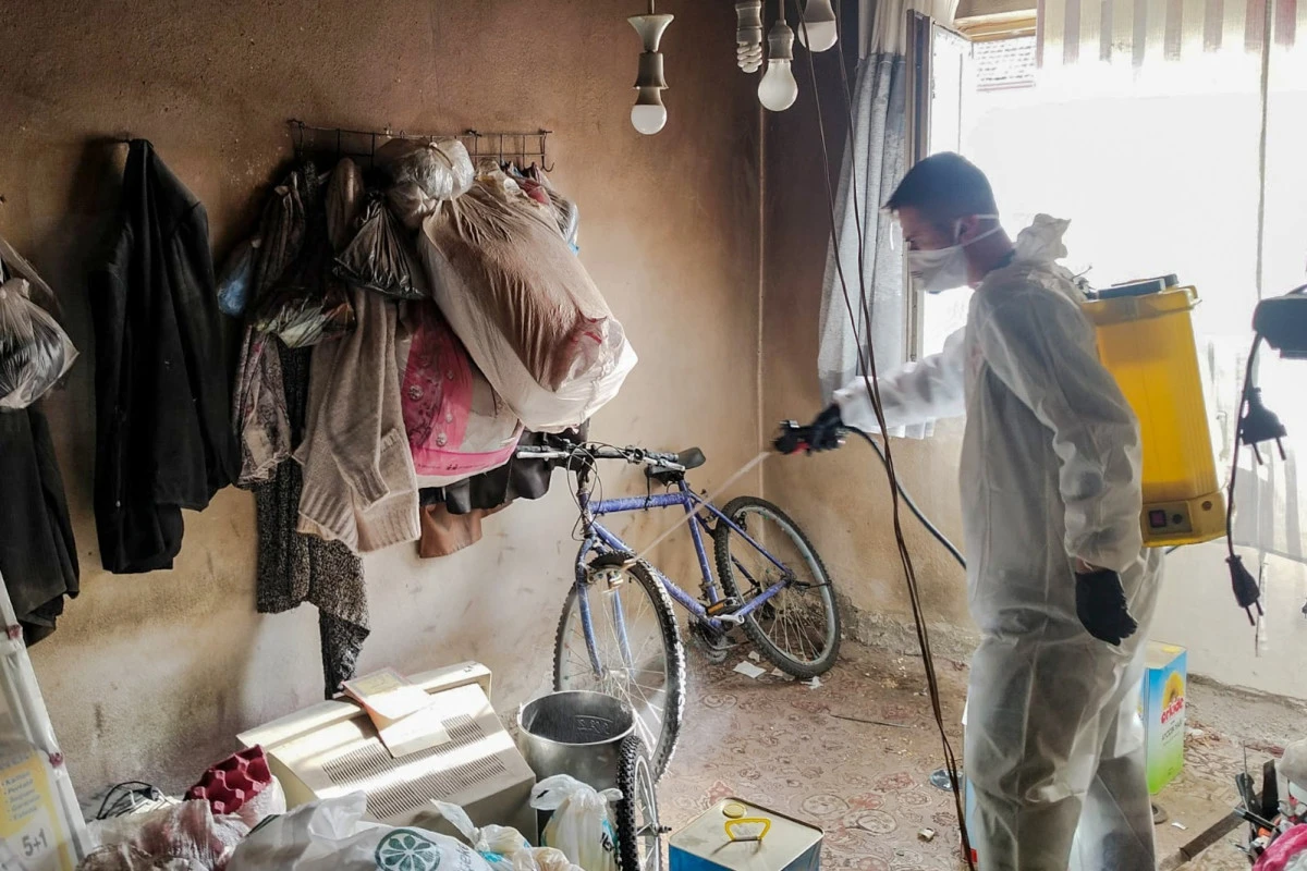 &Ccedil;&Ouml;P EVLERDEN 13 KAMYON &Ccedil;&Ouml;P &Ccedil;IKTI