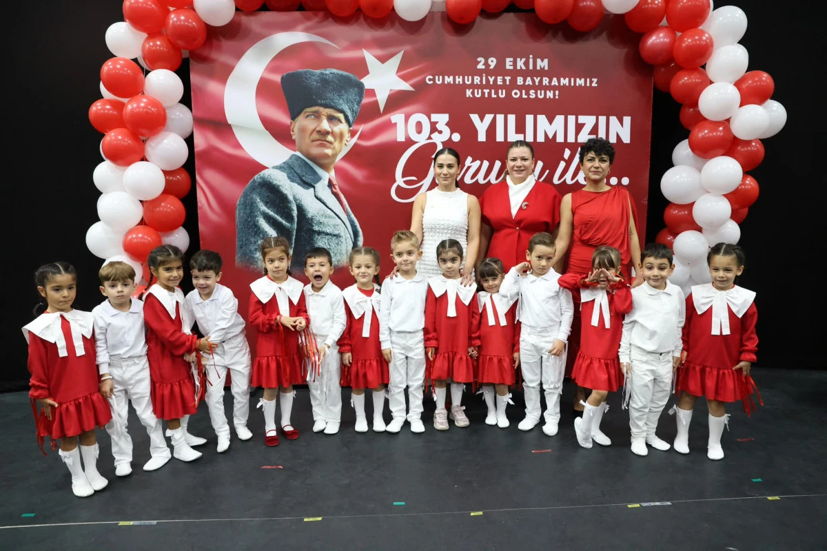 DİDİM BELEDİYESİNDEN MİNİKLERLE CUMHURİYET BAYRAMI KUTLAMASI