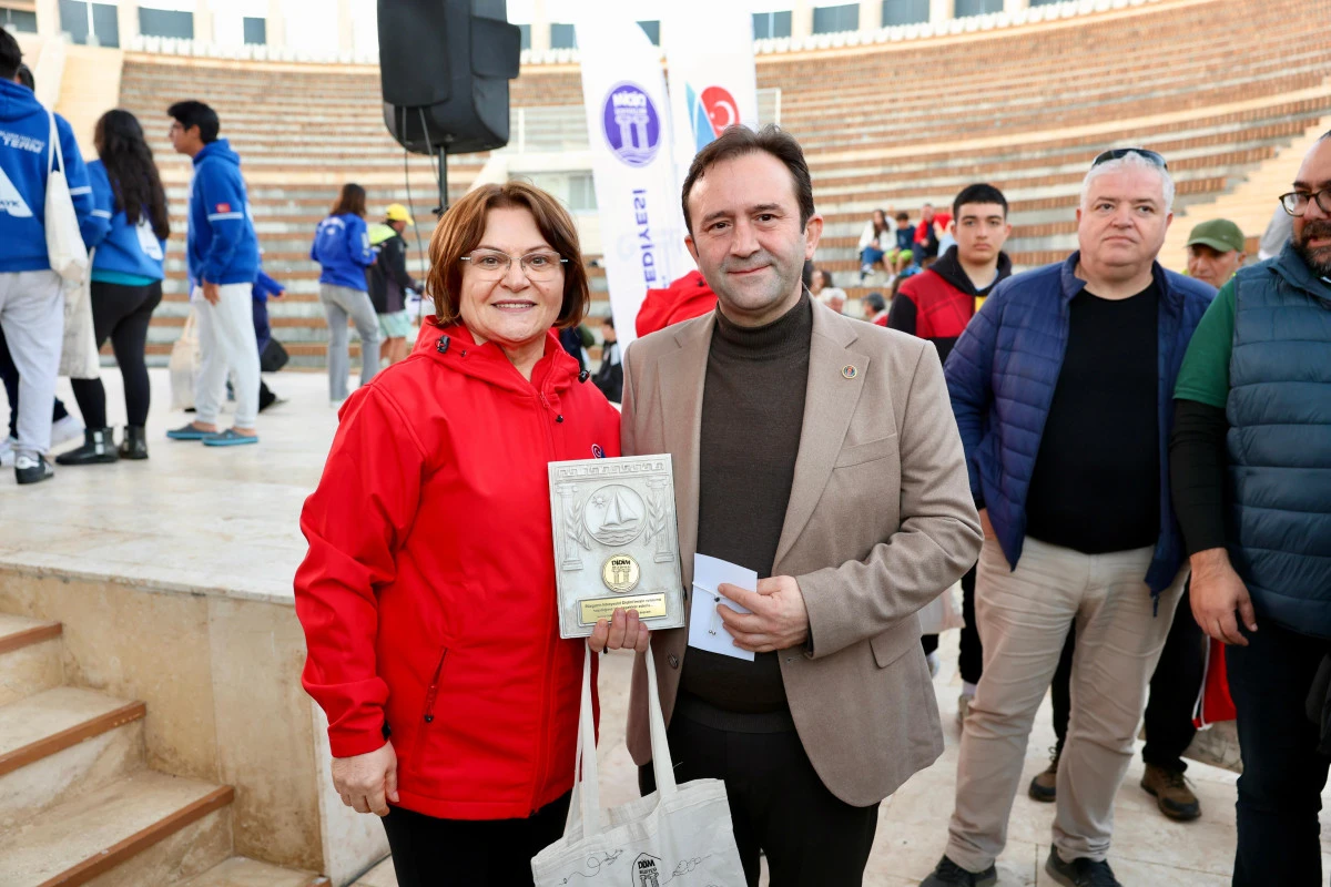 DİDİM BELEDİYESİ&rsquo;NİN EV SAHİPLİĞİNDE GER&Ccedil;EKLEŞEN T&Uuml;RKİYE YELKEN ŞAMPİYONASI&rsquo;NDA &Ouml;D&Uuml;LLER SAHİPLERİNİ BULDU