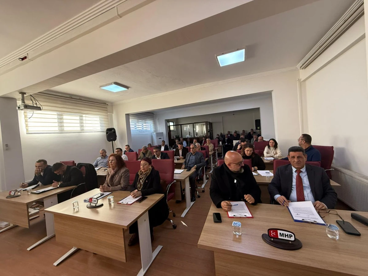 Efeler Belediye Meclisi&rsquo;nde ADD'ye Yer Tahsisi gerginliği: AKP&rsquo;li B&uuml;y&uuml;kşehir&rsquo;i MHP&rsquo;li &Uuml;ye Savundu