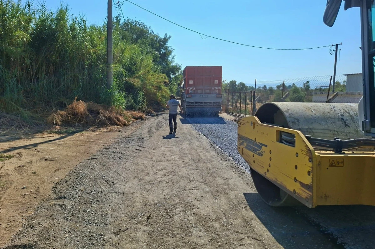 EFELER BELEDİYESİ&rsquo;NDEN &Uuml;RETİCİLERE YOL DESTEĞİ