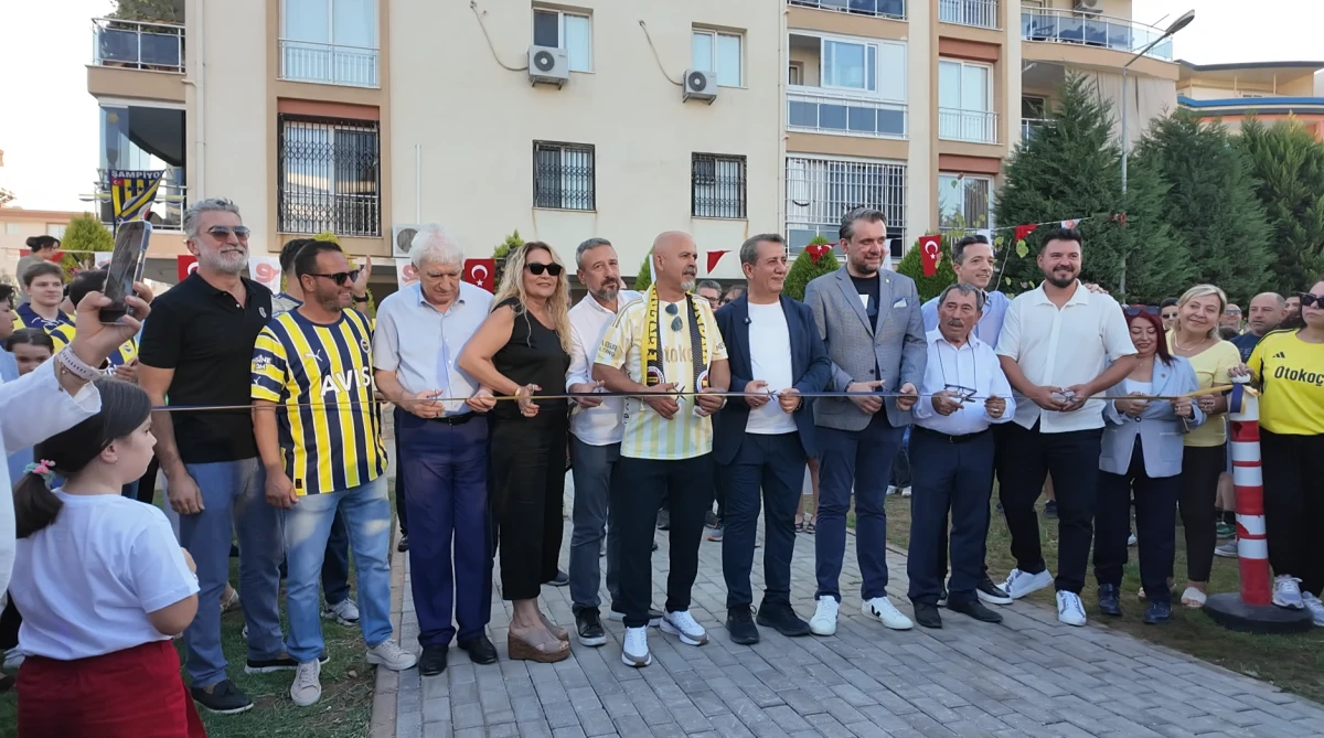 Efeler'de Fenerbah&ccedil;eliler Parkı coşkuyla a&ccedil;ıldı