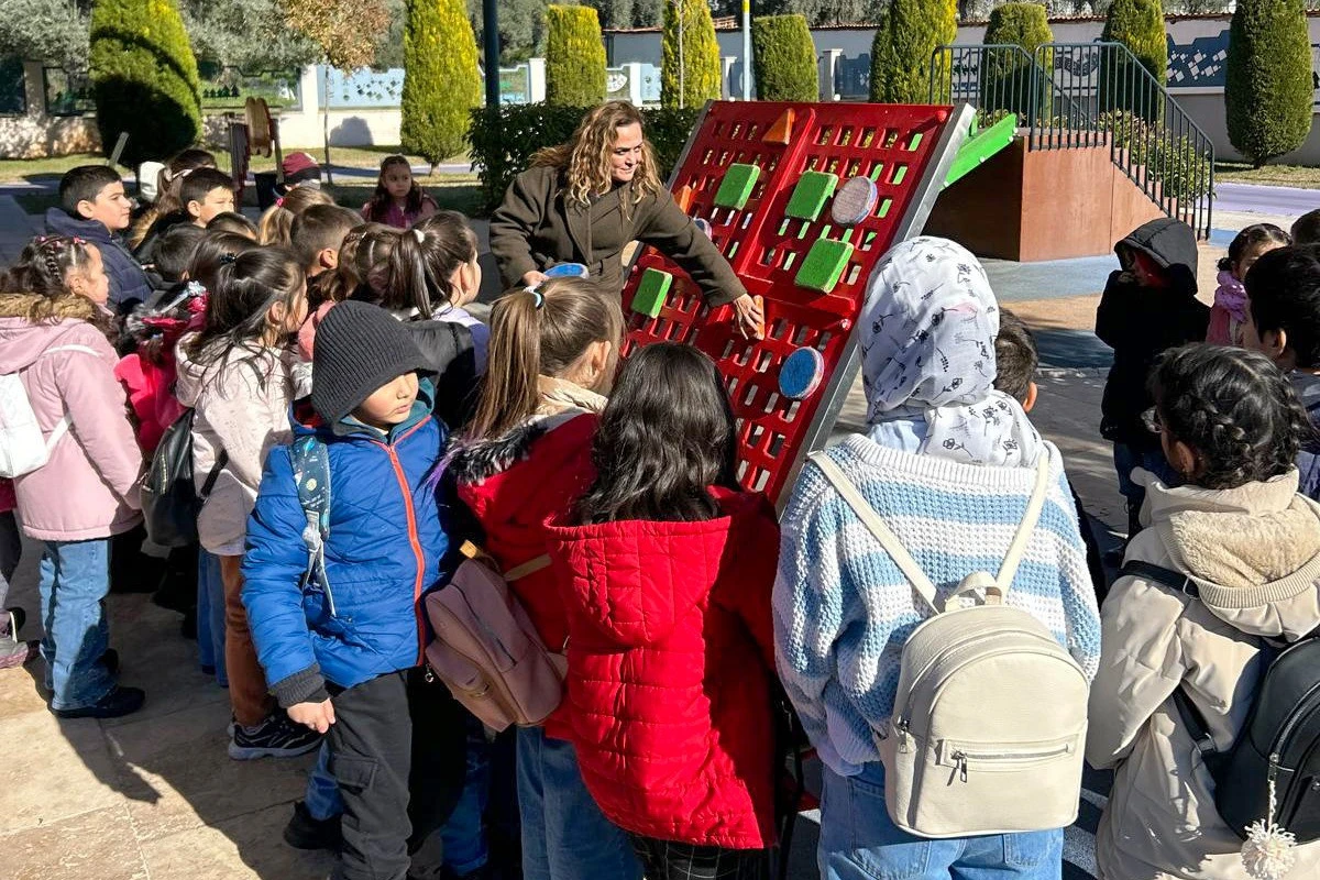 EFELER&rsquo;İN MATEMATİK VE BİLİM MERKEZ