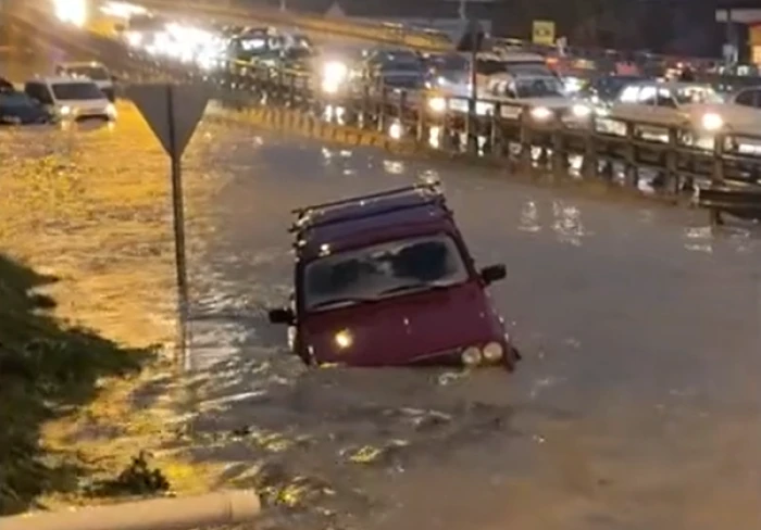 Hep Aynı Manzara: Aydın Yine Yağmura Teslim Oldu