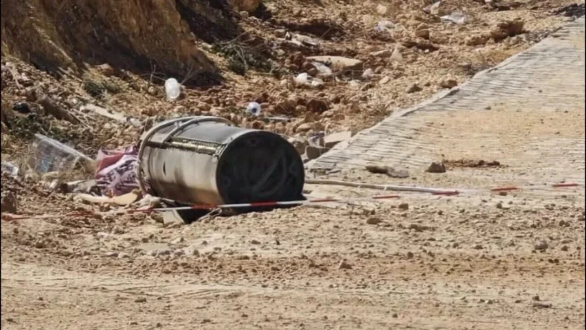 İran&rsquo;dan Ateşlenen F&uuml;ze NATO Tarafından İmha Edildi, Par&ccedil;aları Gaziantep&rsquo;e D&uuml;şt&uuml;