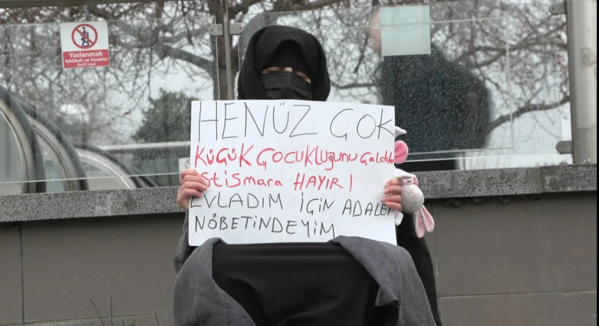 İstismar İddialarıyla G&uuml;ndeme Gelen Anne ve Kızı &Ouml;l&uuml; Bulundu