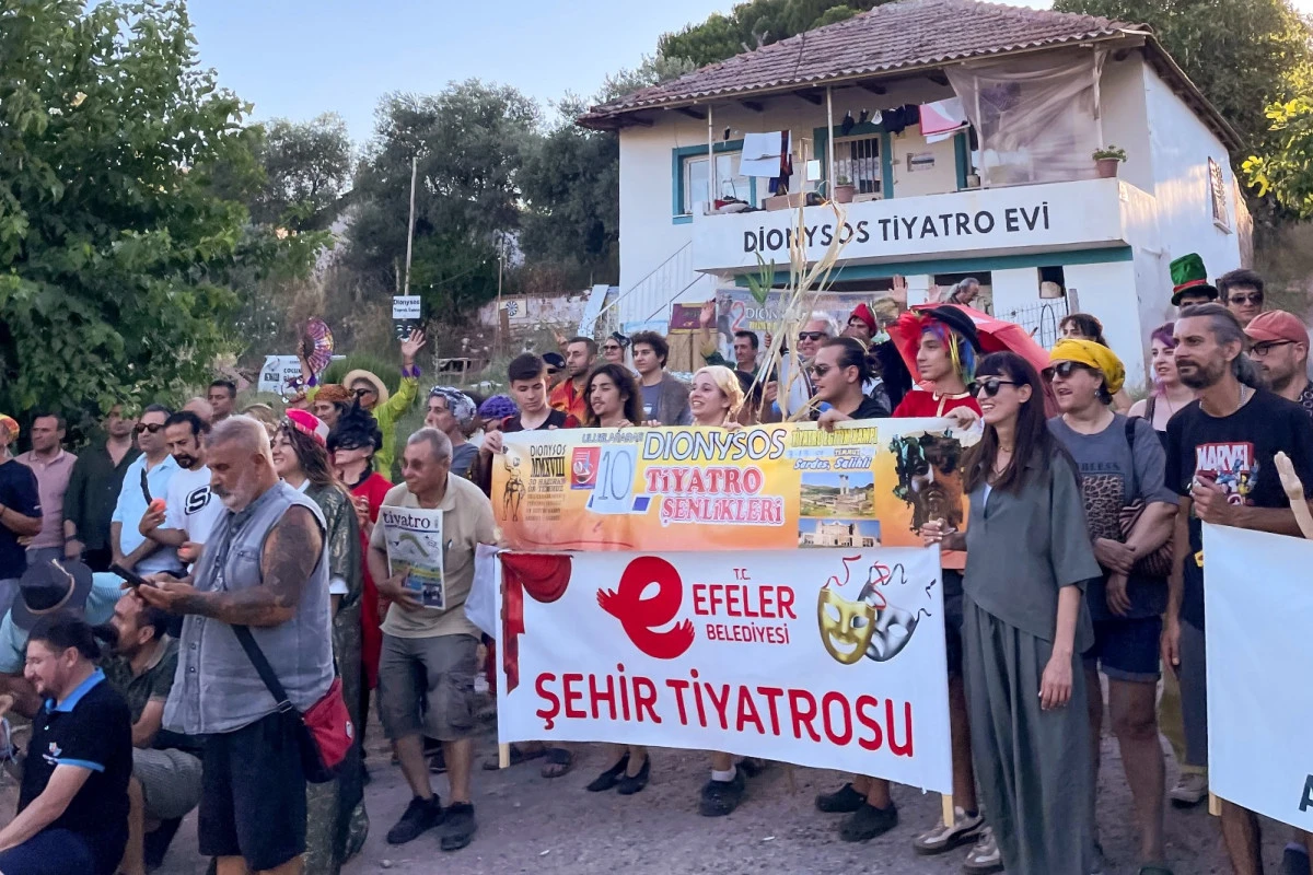 Başkan Anıl Yetişkin ile Efeler Bir K&uuml;lt&uuml;r Kentine D&ouml;n&uuml;şt&uuml;