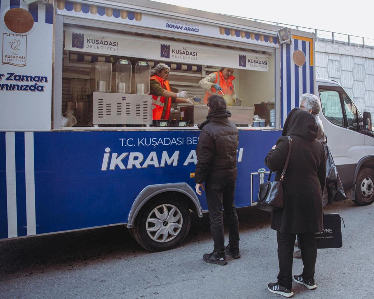 KUŞADASI BELEDİYESİ İ&Ccedil;LERİ ISITMAYA DEVAM EDİYOR