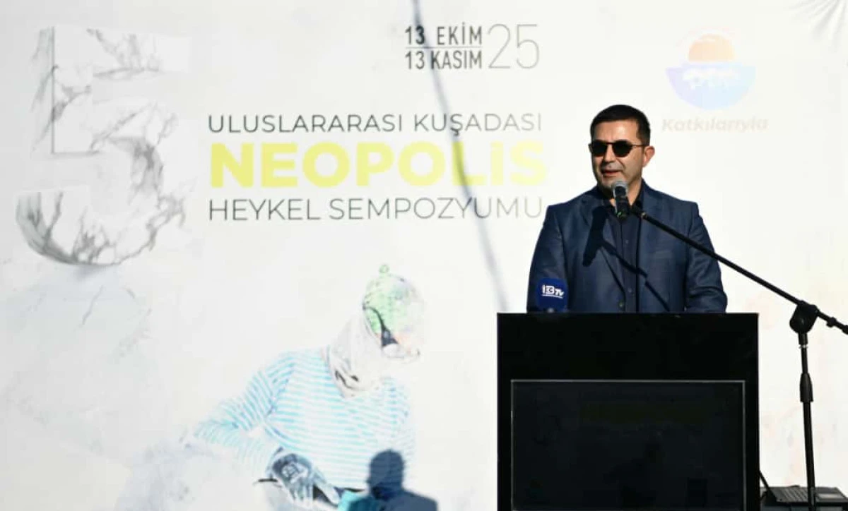 KUŞADASI’NDA MERMER BLOKLAR ‘ADALET’ TEMASIYLA ŞEKİLLENDİ