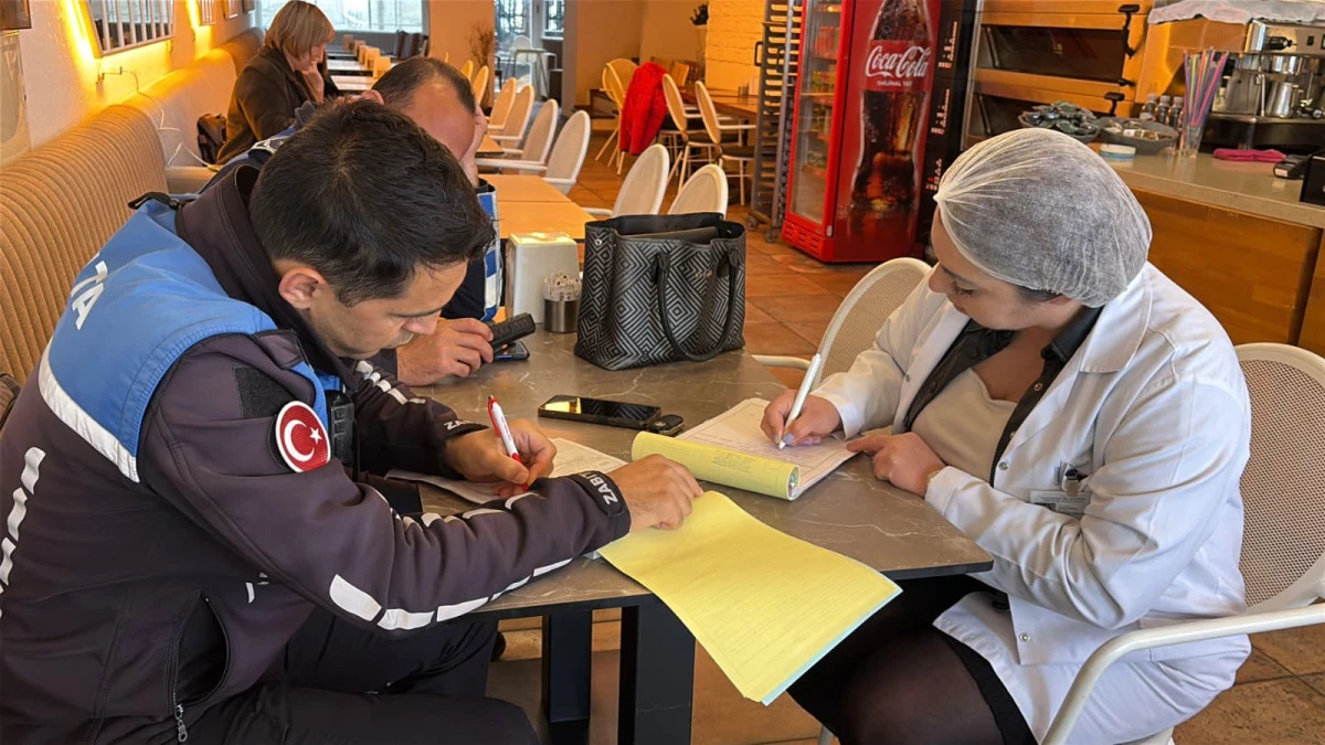 KUŞADASI’NDA SİMİT FİYATLARI DENETİMDEN GEÇTİ