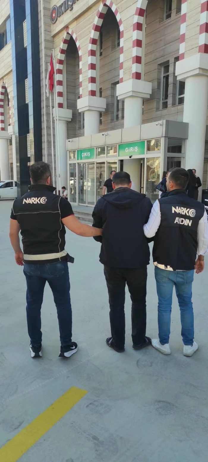 Kuşadası&rsquo;nda uyuşturucu operasyonunda yakalanan ş&uuml;pheli tutuklandı