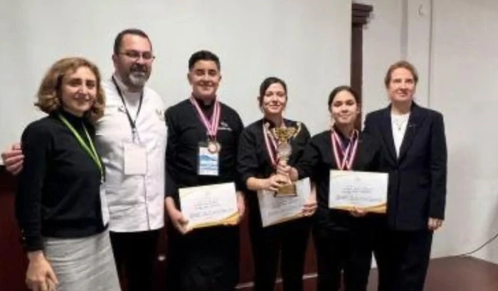 Kuşadası&rsquo;ndaki okul aş&ccedil;ılık yarışmasında b&ouml;lge birincisi oldu