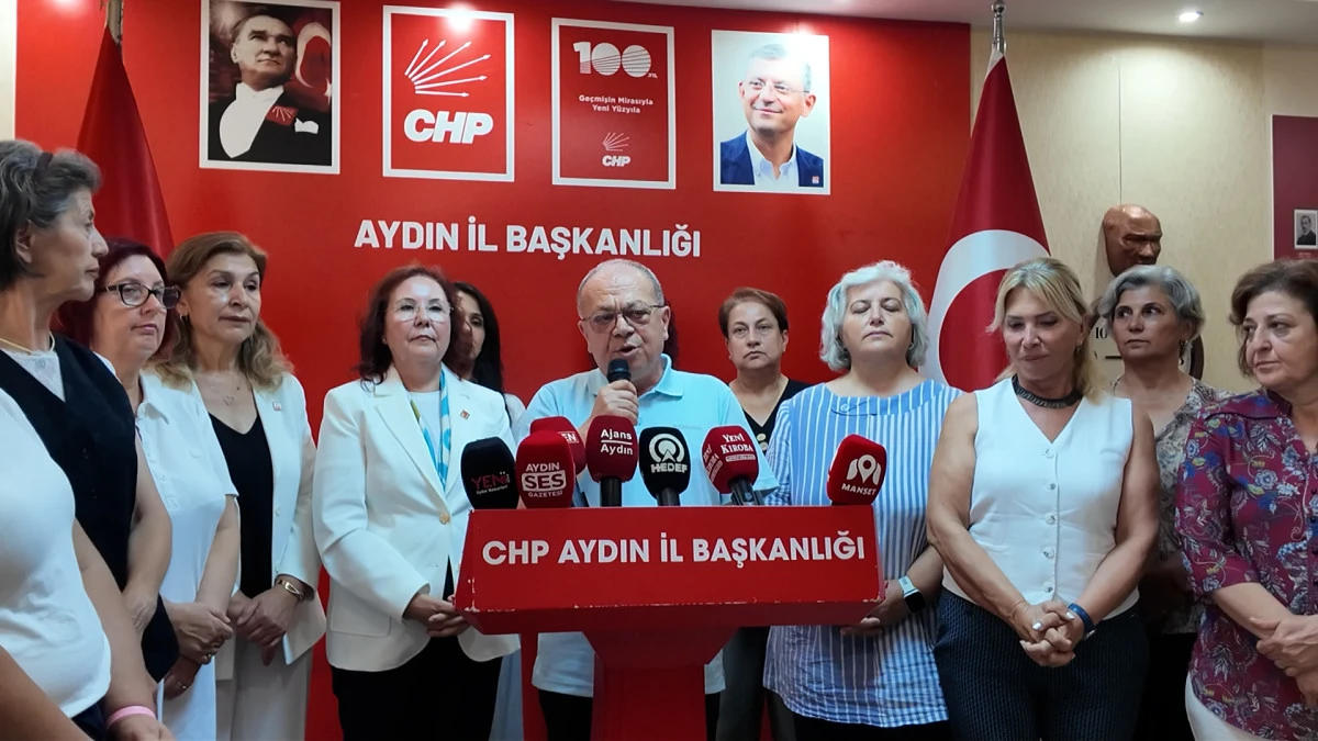 Saat&ccedil;ı'dan Bayırlı'ya 'işgalci' yanıtı: "Aynaya baksınlar"
