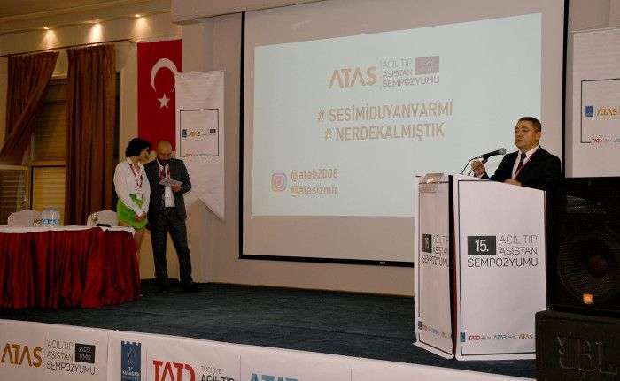 ACİL TIP ASİSTANLARI KUŞADASI’NDA BİR ARAYA GELDİ