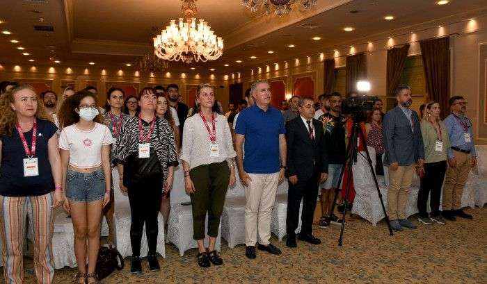 ACİL TIP ASİSTANLARI KUŞADASI’NDA BİR ARAYA GELDİ