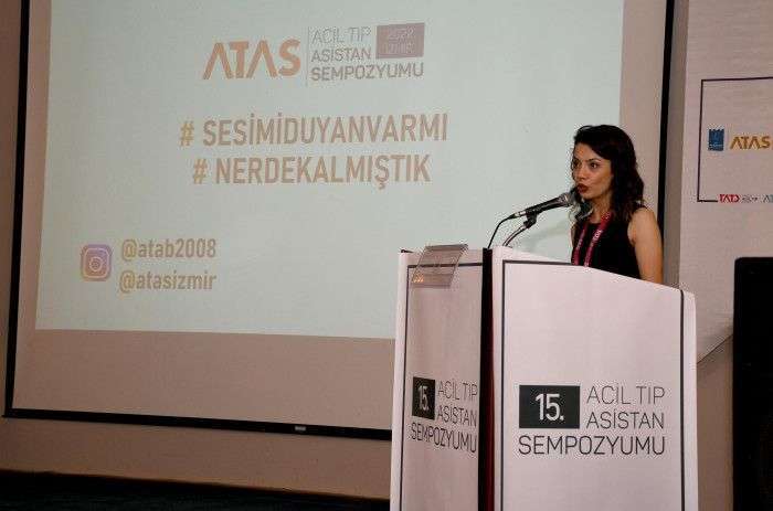 ACİL TIP ASİSTANLARI KUŞADASI’NDA BİR ARAYA GELDİ