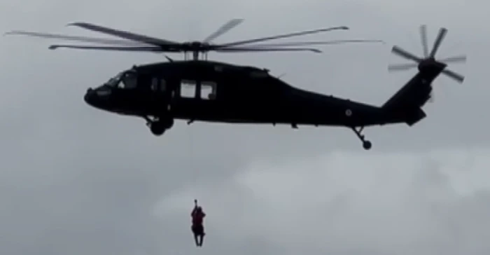 Taşkında mahsur kalan vatandaşın kurtarılma anları jandarma kamerasına yansıdı