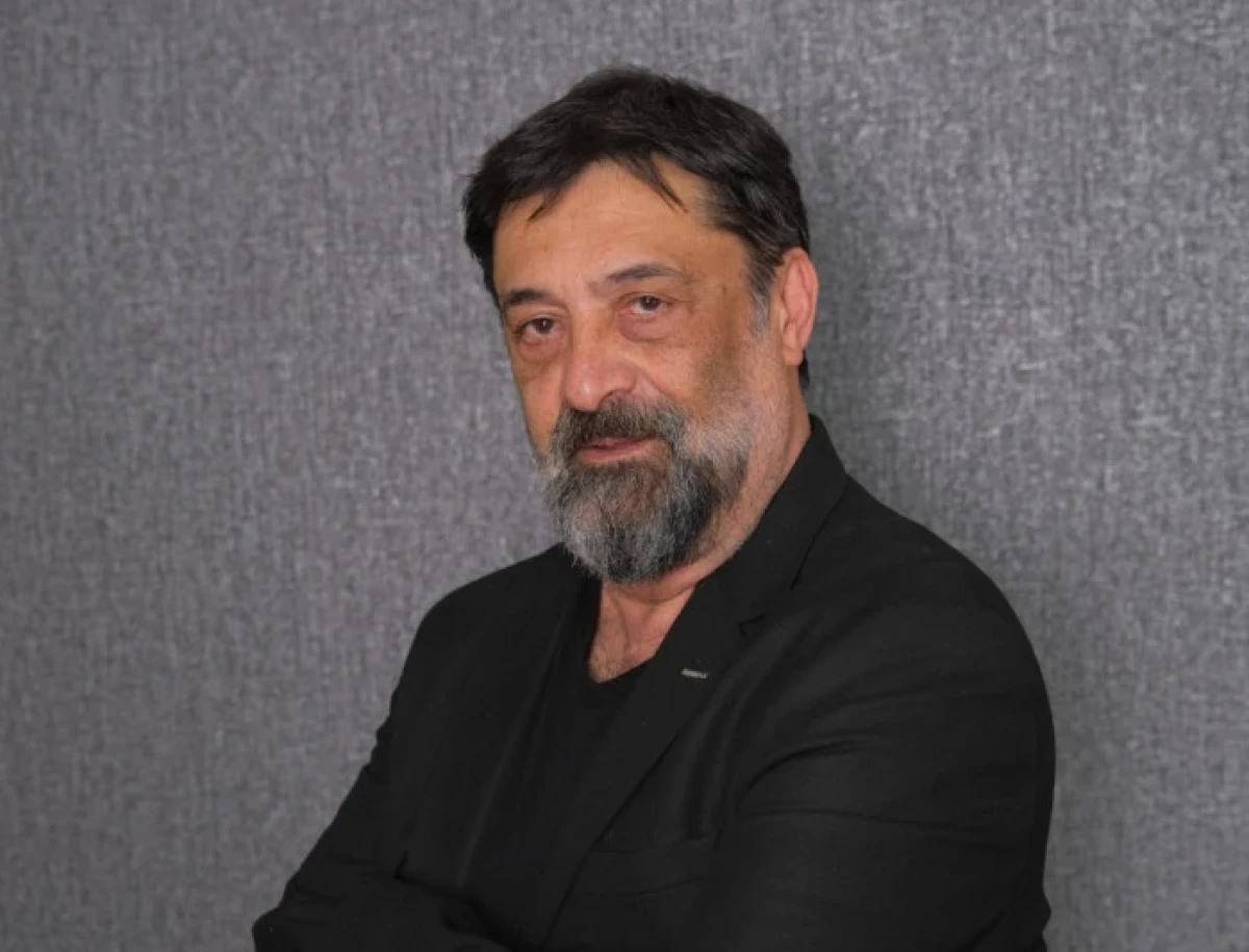 TUN&Ccedil; ERLA&Ccedil;İN &ldquo;MUTLAK BUTLAN ZEYBEK&Ccedil;İLERİ&rdquo;Nİ ELEŞTİRDİ