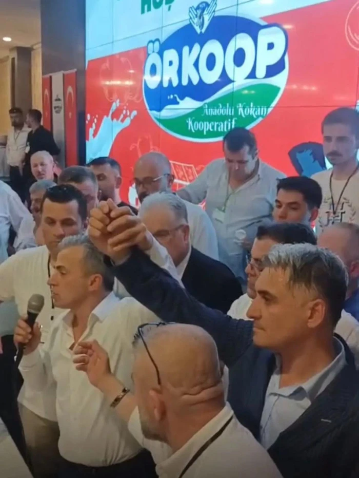 ÖRKOOP seçiminde kriz; Kavga çıktı, seçim ertelendi